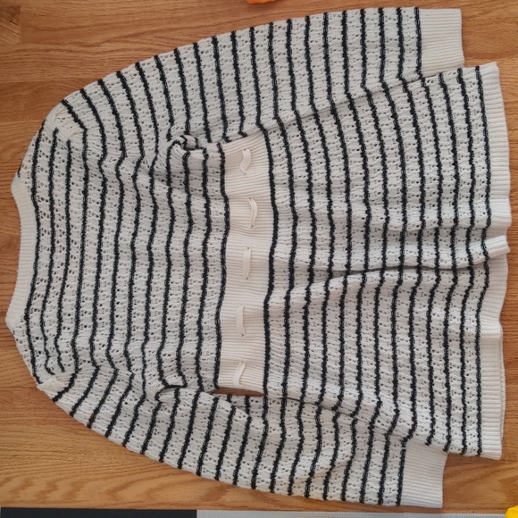 Maternity knit top - Picture 2 of 4